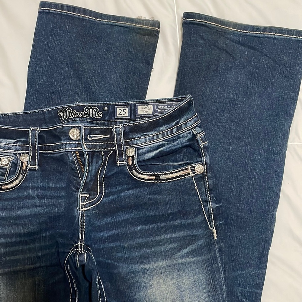 Miss Me Signature Low Rise Boot Stretch Jean